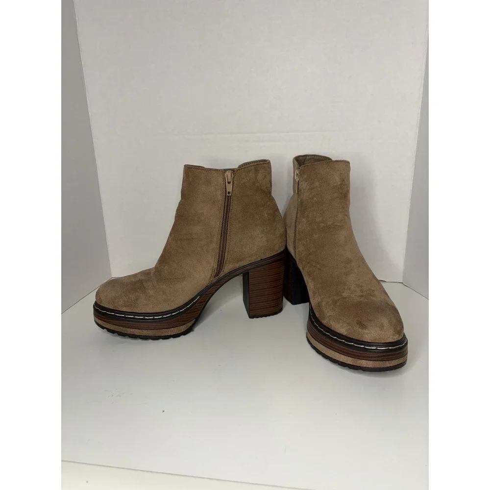 Altar'd State Sonata Platform Ankle Booties Block Heel Light Brown Taupe Sz 7.5